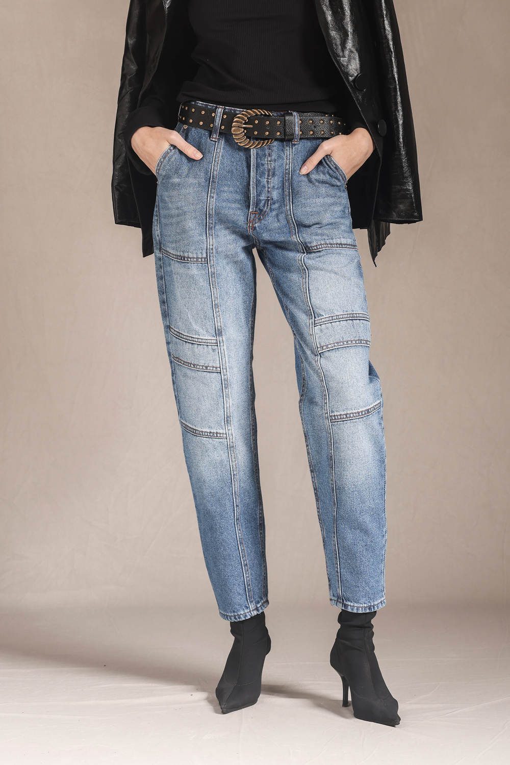 CALCA CARGO RECORTES JEANS