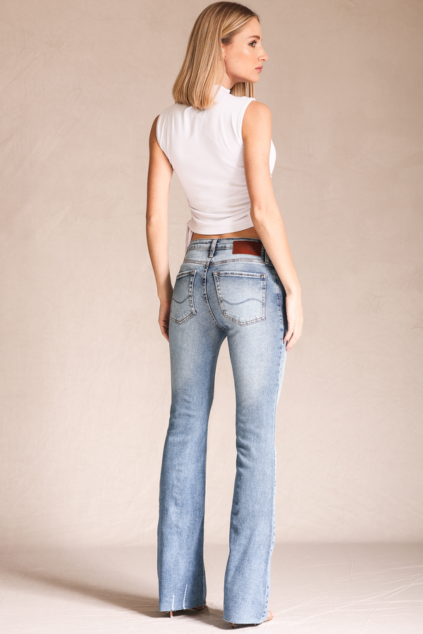 Calça Bootcut Mila Jeans Médio