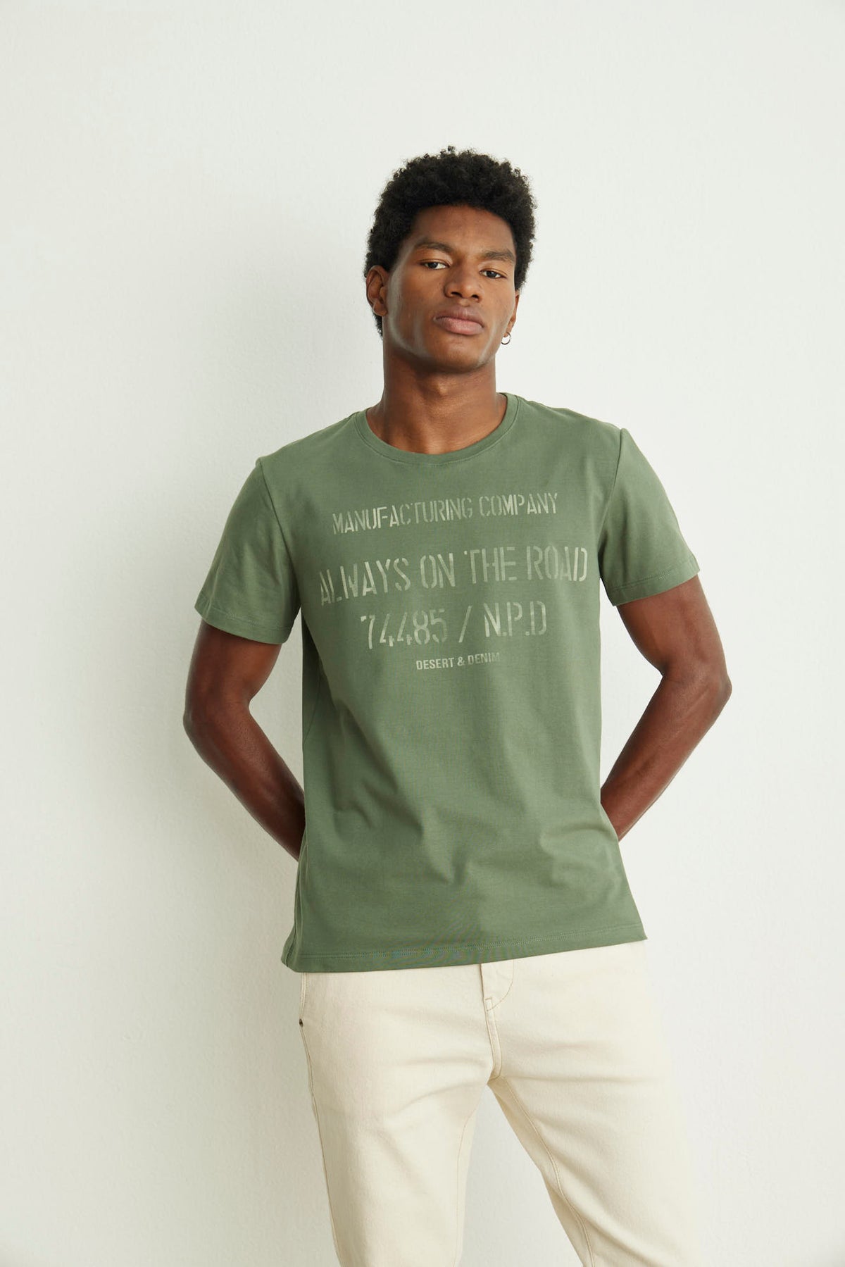 CAMISETA SLIM TRADE MARK MASC VERDE