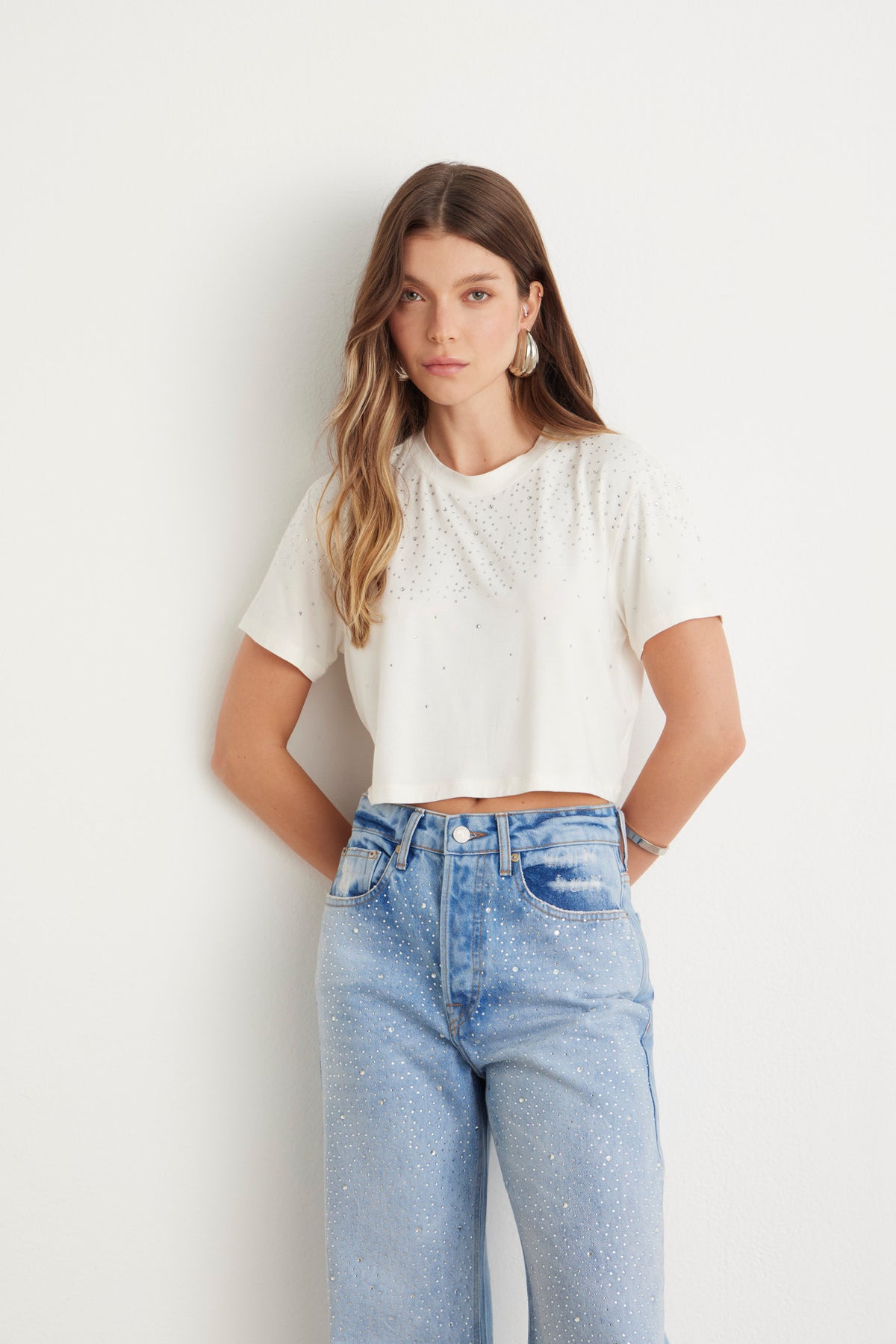 Blusa Cropped Aplicações Off White