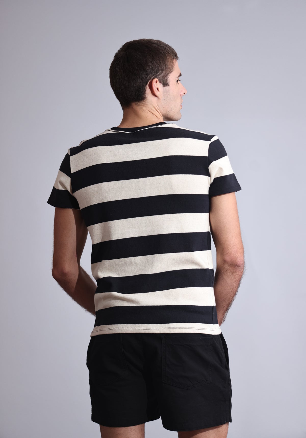 Camiseta Malha Listrada Off White/Preto Masc