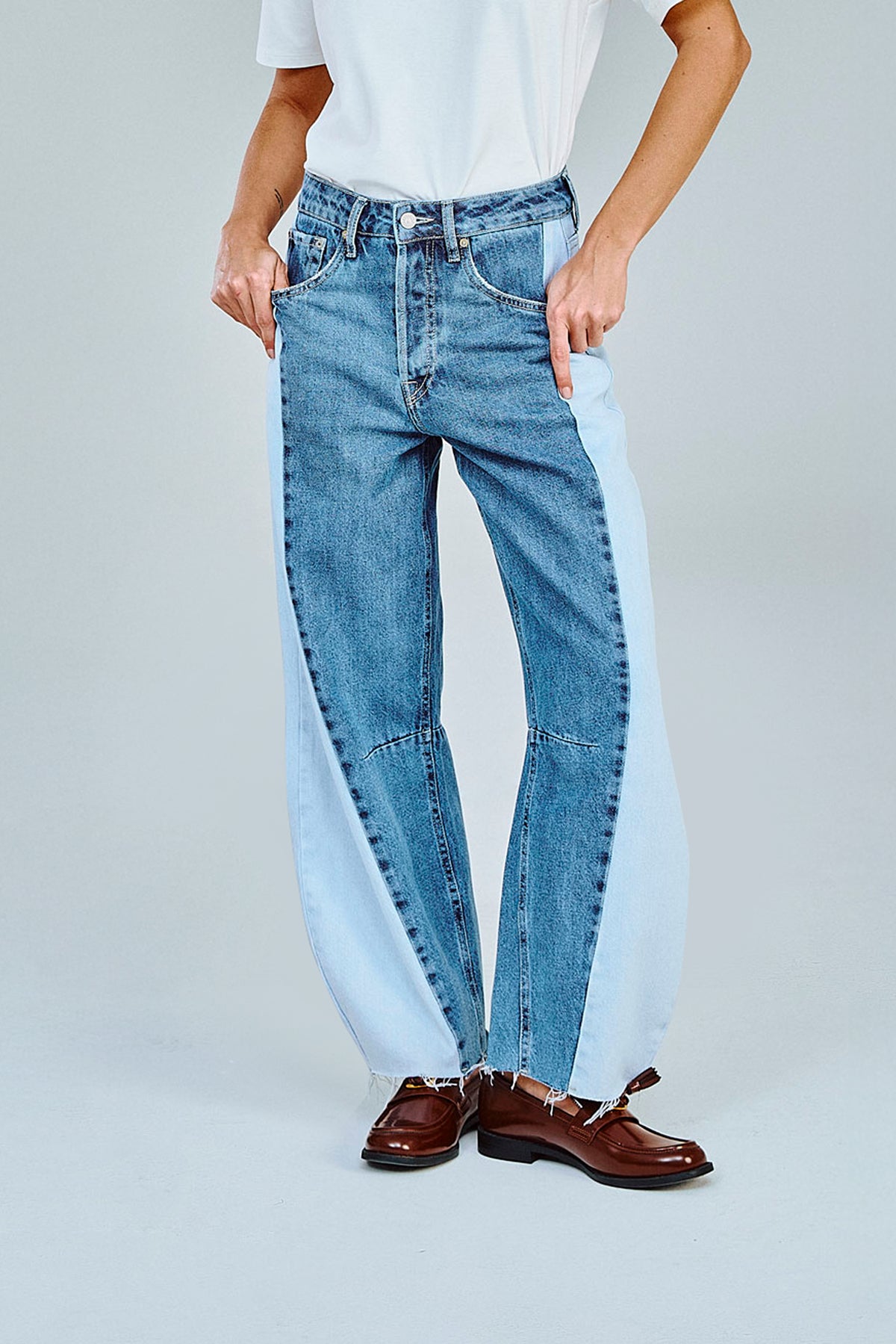 CALÇA BARREL PATCH JEANS MÉDIO